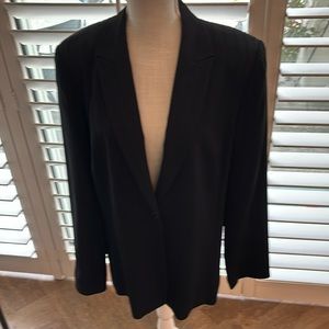 Tamotsu New York black suit jacket. Filly lined.